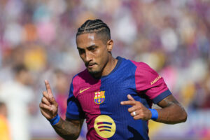 alt Dos brasileños titulares en Barcelona-Sevilla