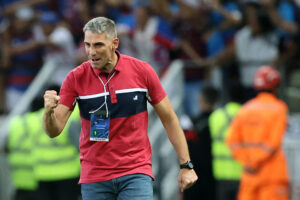 alt Un Fortaleza confiado recibe a un Rosario Central obligado a vencer a domicilio