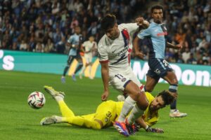 alt Dembelé hace de Mbappé