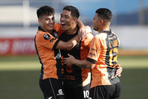 ALT Águila encara a Cacahuatique por la permanencia en liderato de liga salvadoreña