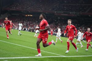 alt Festival de Dinamarca y de Hojlund ante Bielorrusia