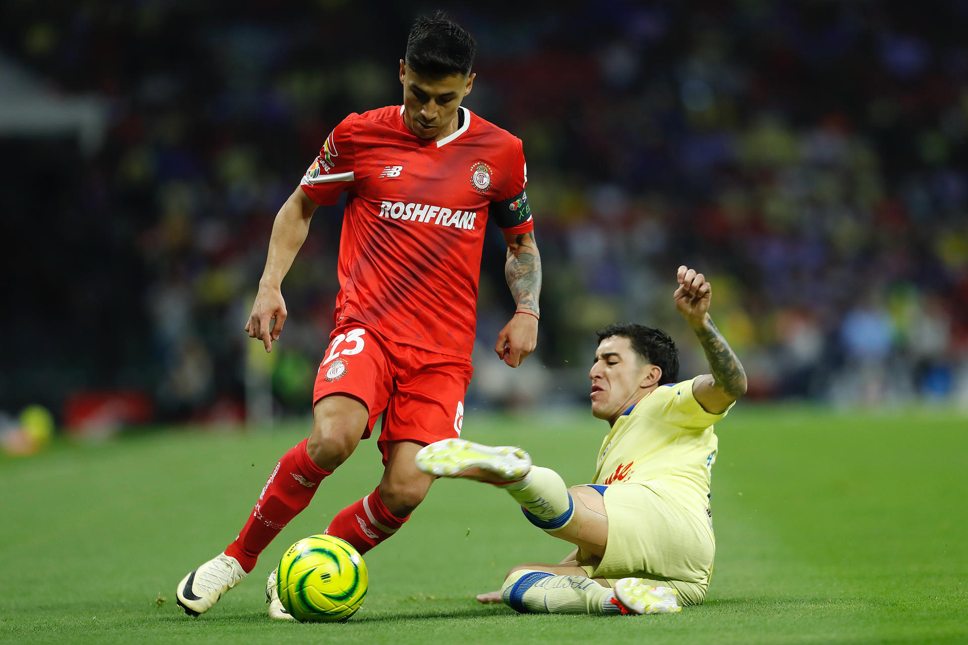 ALT El portugués Paulinho encabeza goleada del Toluca al Puebla y se confirma como goleador