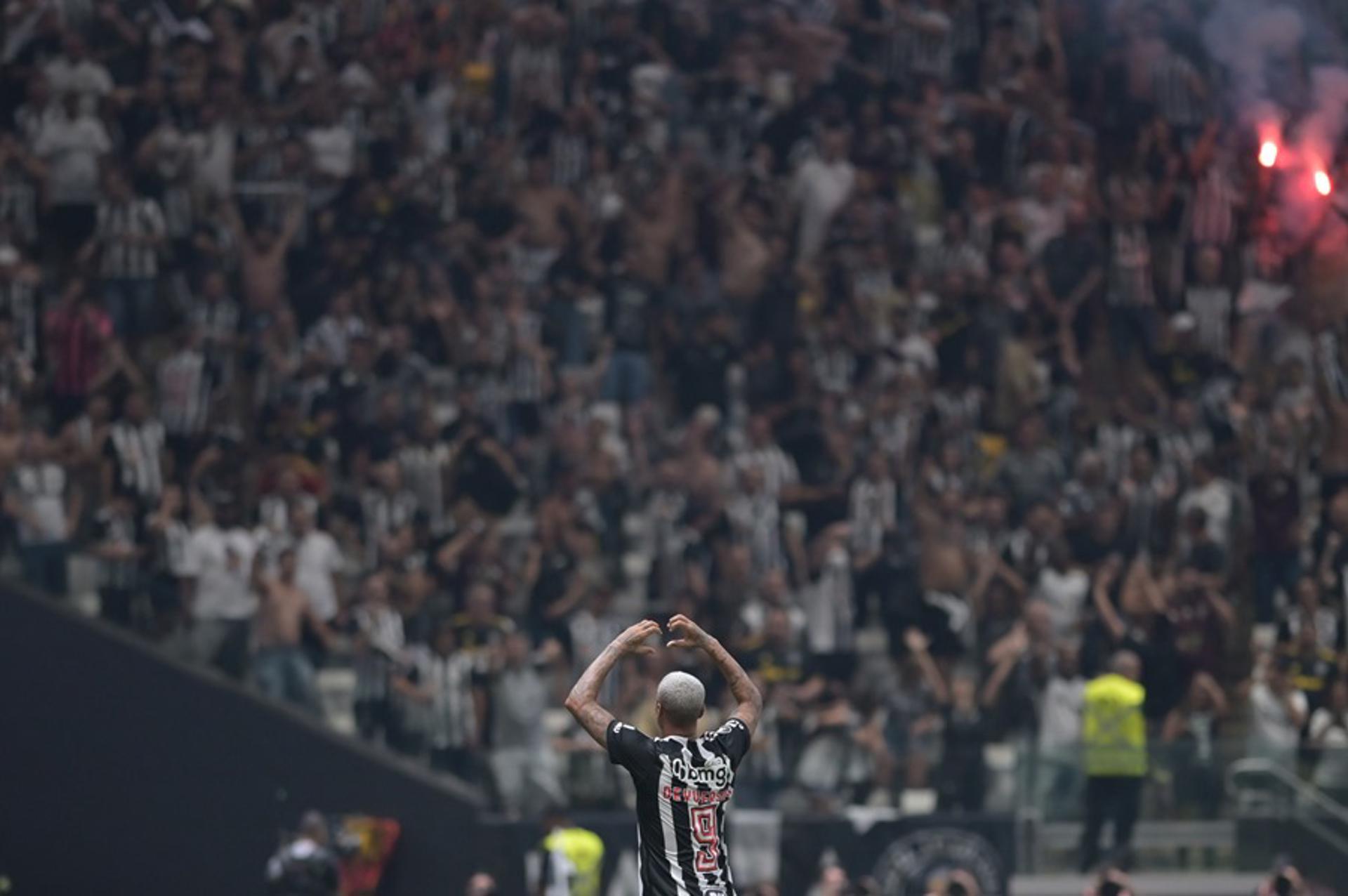 Deyverson de Mineiro celebra su gol en el partido de vuelta de cuartos de final de la Copa Libertadores. EFE/ Joao Guilherme