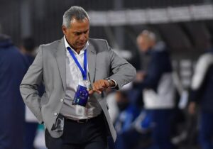 Fotografía de archivo del exentrenador del Deportivo Cali, Hernán Torres. EFE/Hernán Cortéz