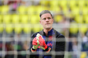 alt El Barcelona puede sustituir a Ter Stegen por lesión de larga duración sea portero o no