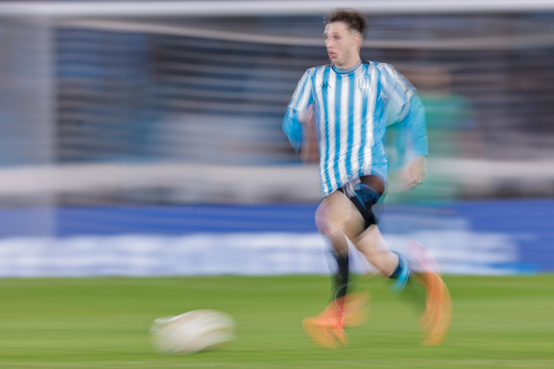 Racing buscará revertir la serie ante Paranaense y arruinar el debut del argentino Lucho González