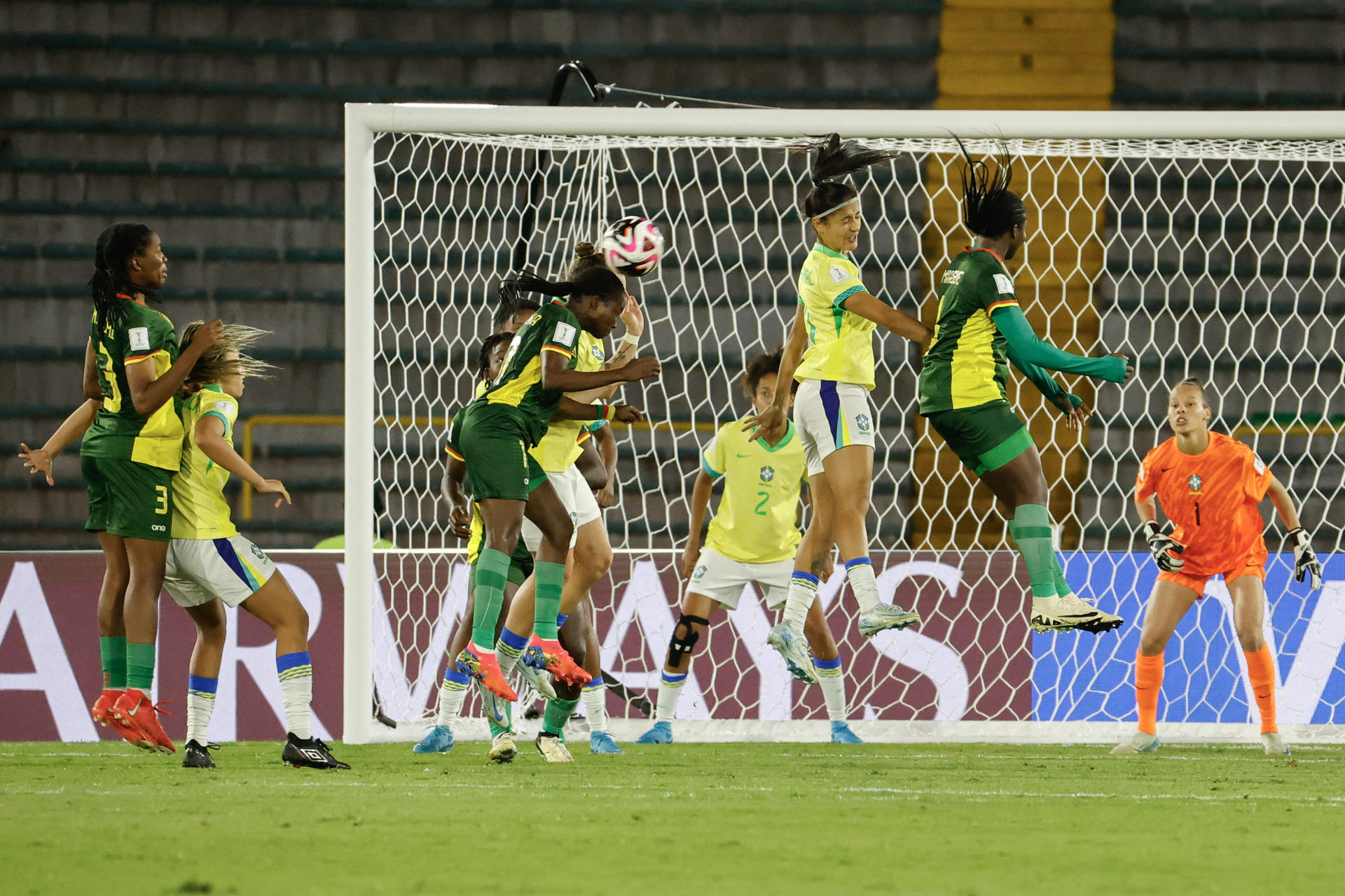 alt Dudinha salva a Brasil en su noche más larga y su equipo clasifica a cuartos del Mundial (F) sub-20