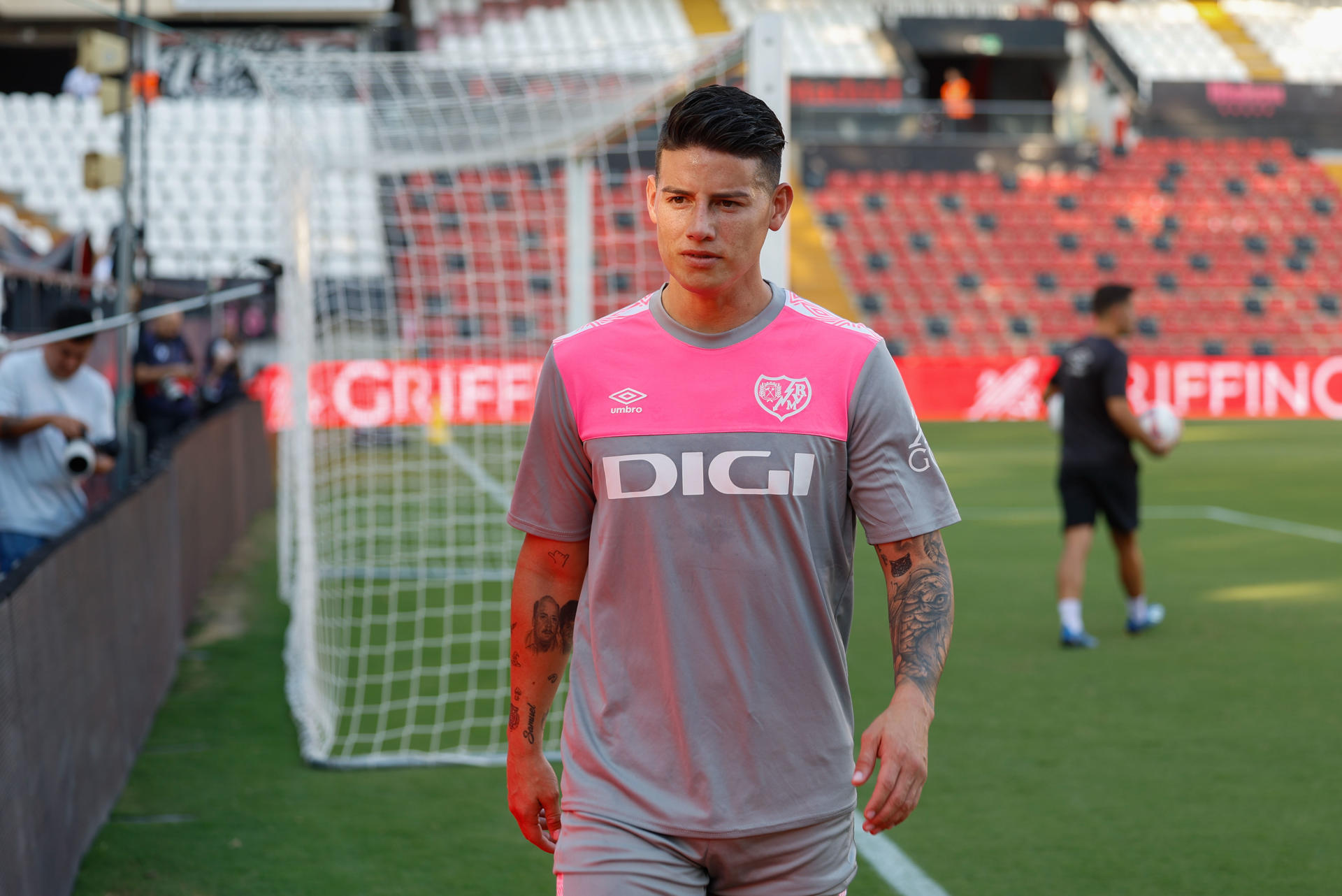 El delantero colombiano del Rayo Vallecano James Rodríguez en una imagen de archivo de esta temporada. EFE/Mariscal