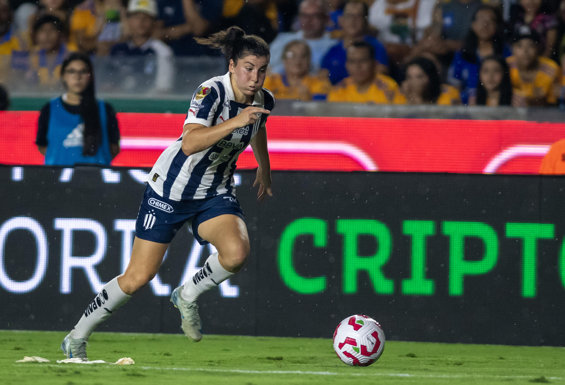 alt La española Lucía García anota y rescata empate para Monterrey ante el León