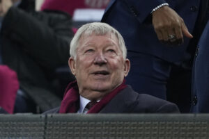 ALT El Manchester United recorta a la leyenda Alex Ferguson