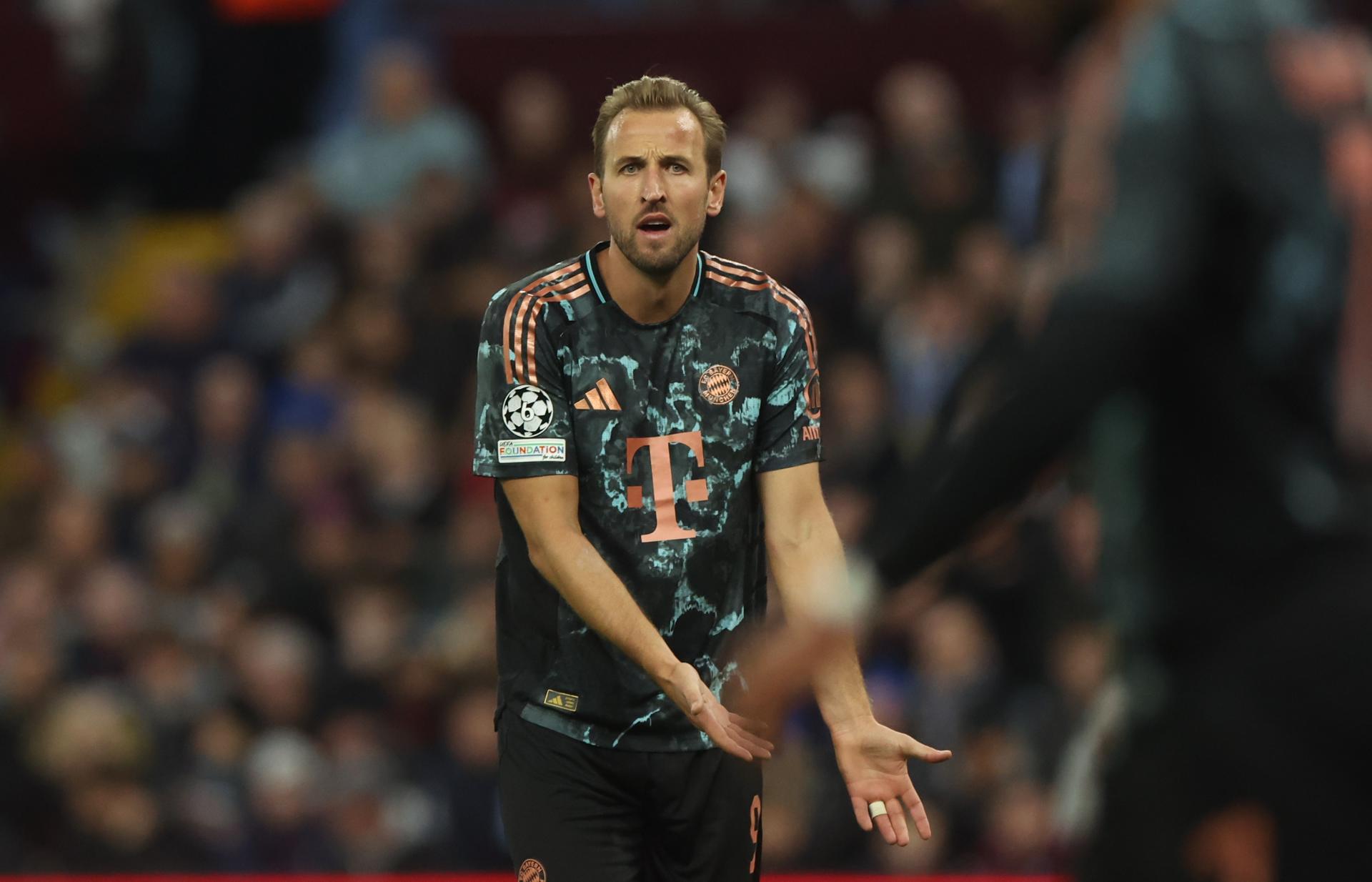 El punto del Bayern Harry Kane durante el partido de la segunda jornada de la UEFA Champions League que han jugado Aston Villa y Bayern Munich en Birmingham, Reino Unido. EFE/EPA/NEIL HALL 