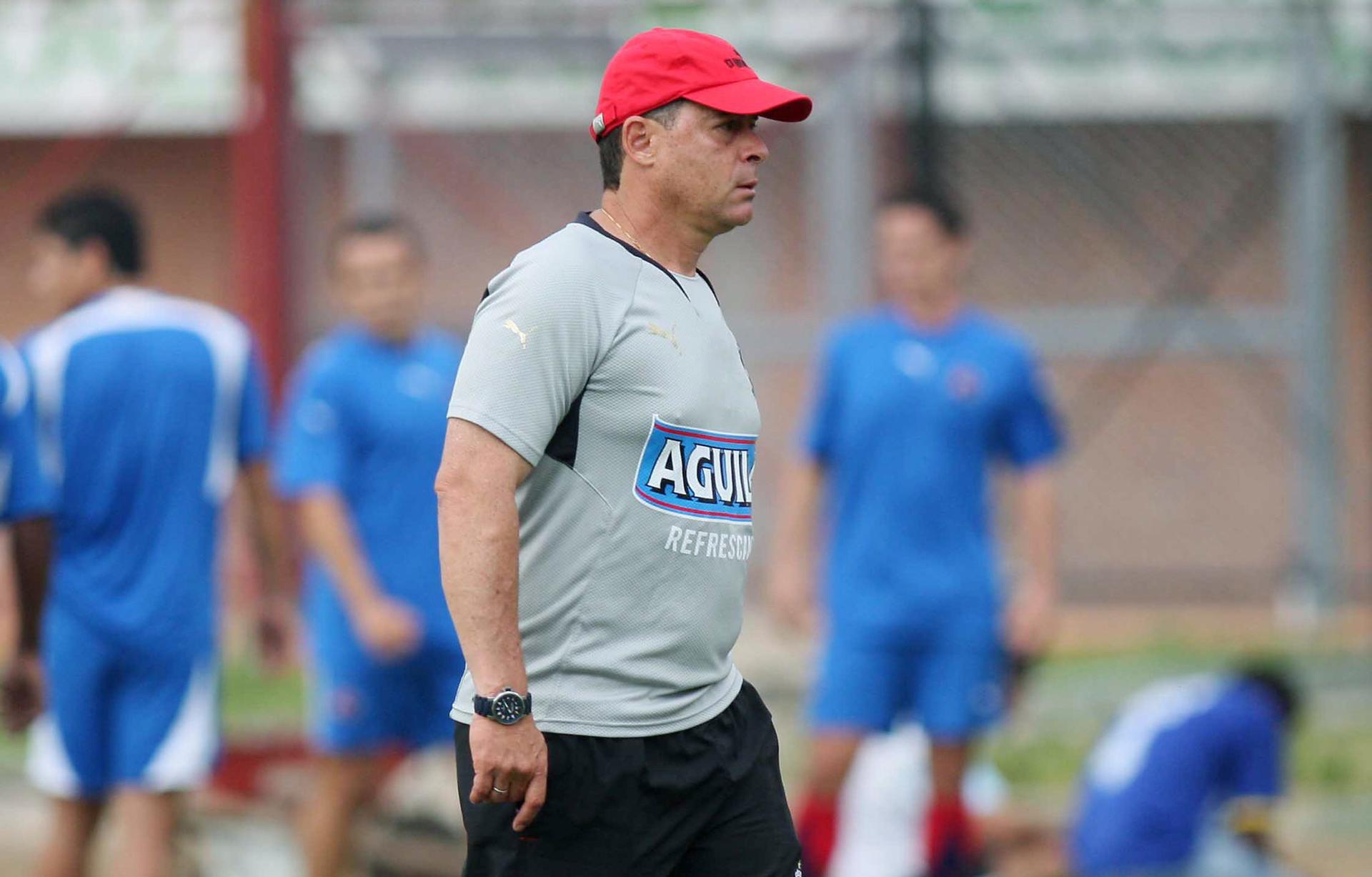 alt Muere Pedro Sarmiento, exjugador de la selección colombiana y técnico campeón con el Medellín