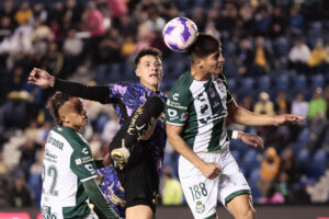 alt El chileno Bruno Barticcioto le da al Santos Laguna el triunfo sobre el Guadalajara