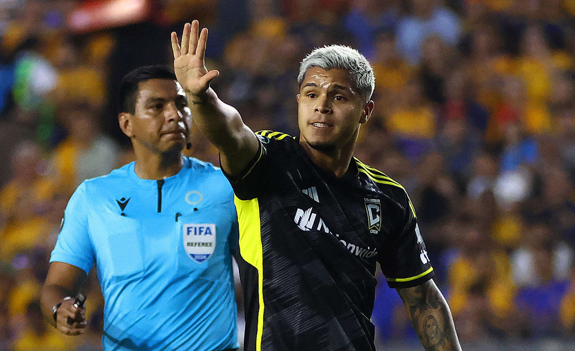 2-3. El Crew del colombiano Hernández va por el Inter Miami