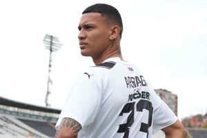 ALT Hondureño debuta con buen pie en el fútbol europeo