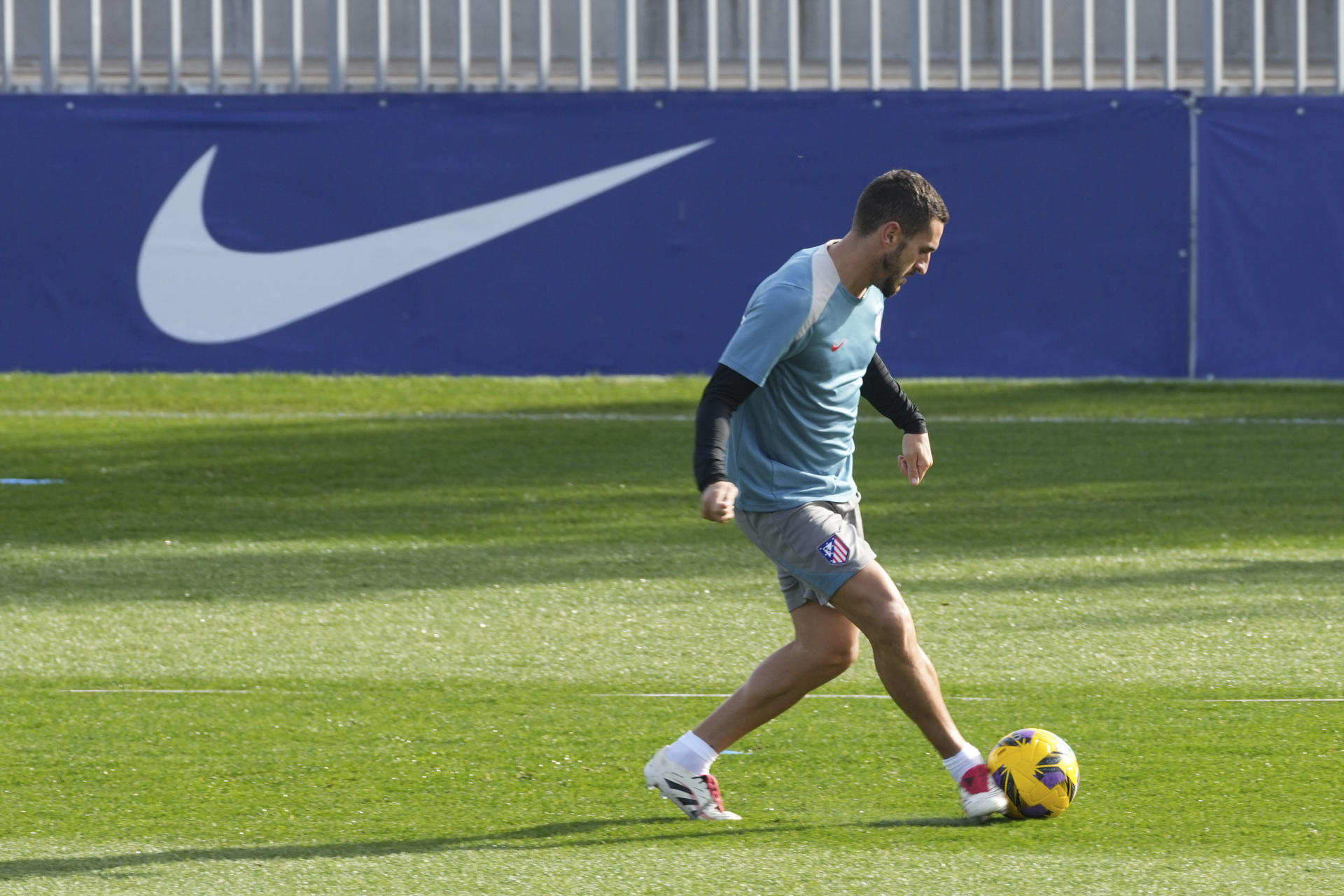 Koke, durante el entrenamiento de este viernes. EFE/ Borja Sanchez-Trillo 
