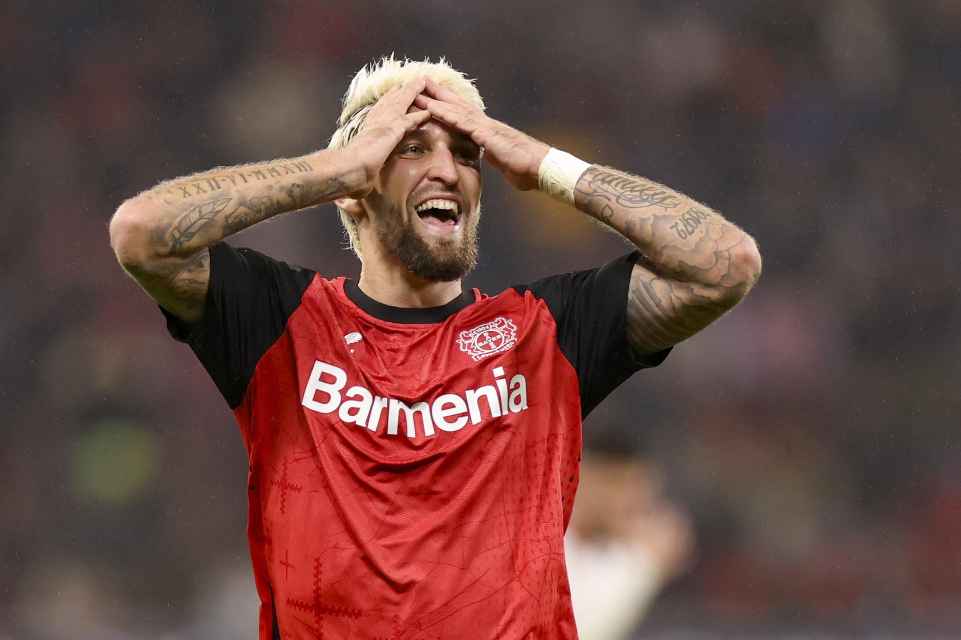 Robert Andrich, tras el empate del Leverkusen. EFE/EPA/CHRISTOPHER NEUNDORF. 