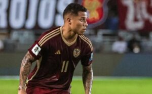 Venezolano Darwin Machís