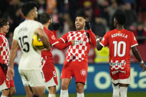 alt El Girona redondea un 2024 histórico con una goleada para volver a soñar