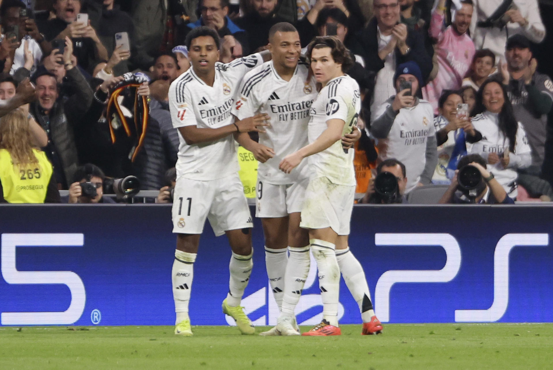 El Madrid hace las maletas: salida clave en Champions, un nuevo título y pulso por la Liga