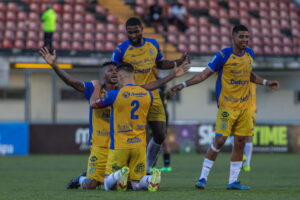 alt Inicia el fútbol panameño, con un solo brasileño en la temporada