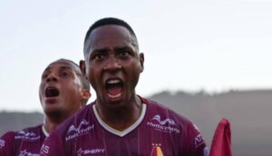 alt Goleador salvadoreño deja Sudamérica para dar el salto a Europa