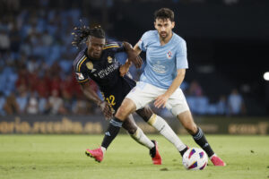 alt El Celta cede al estadounidense Luca de la Torre al San Diego