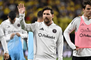 ALT La 'Messimania' espera al astro argentino en Lima