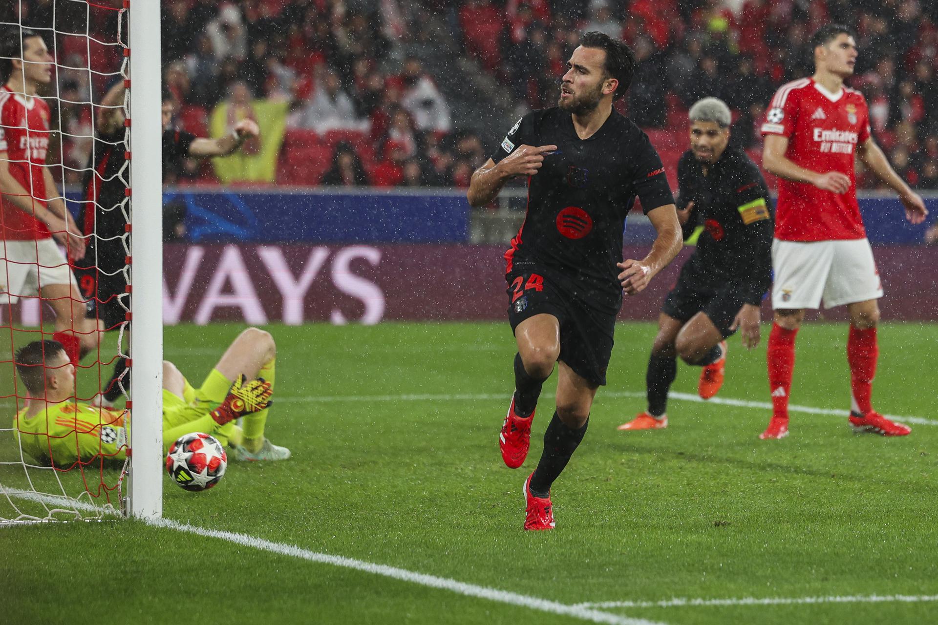 El defensa del Barcelona Eric Garcia durante el partido de la UEFA Champions League en el estadio de Da Luz, Lisboa, Portugal.EFE/EPA/TIAGO PETINGA 