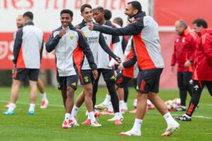 alt El Barça, por el pase directo a octavos de final