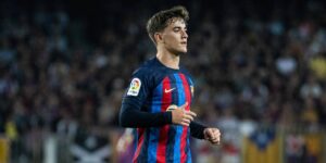 El español Gavi afirma su compromiso con el Barcelona