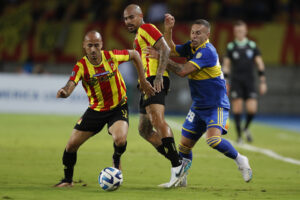 alt Figura hondureña, no encuentra su lugar y es colero en Colombia