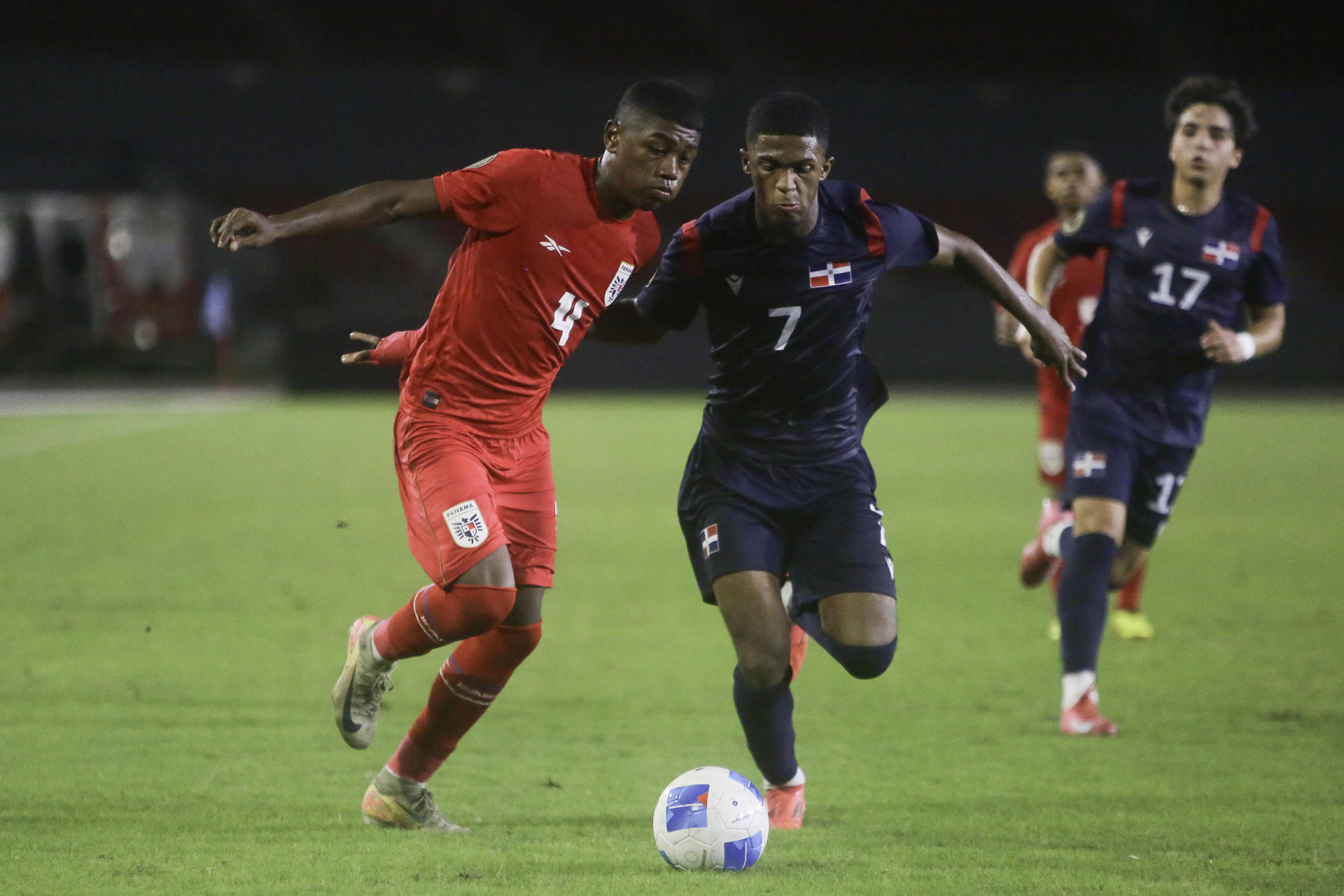 Panamá liderada por una zaga europea hace historia en la Concacaf
