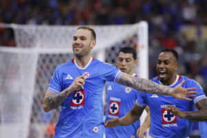 alt El uruguayo Rivero le da triunfo al Cruz Azul, que sube al quinto lugar