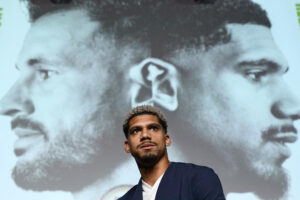 alt Uruguayo Araujo: "El objetivo claro es ganar LaLiga"