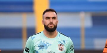 alt El uruguayo Víctor Garcia, supera los 250 partidos en El Salvador siendo figura