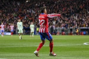 alt El argentino Giuliano y el español Llorente siguen al margen