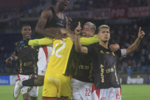 alt América del uruguayo Da Silva vence por penaltis y avanza en la Copa Sudamericana