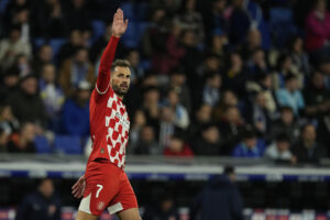 alt El Girona remonta contra el Espanyol con un gol del uruguayo Stuani