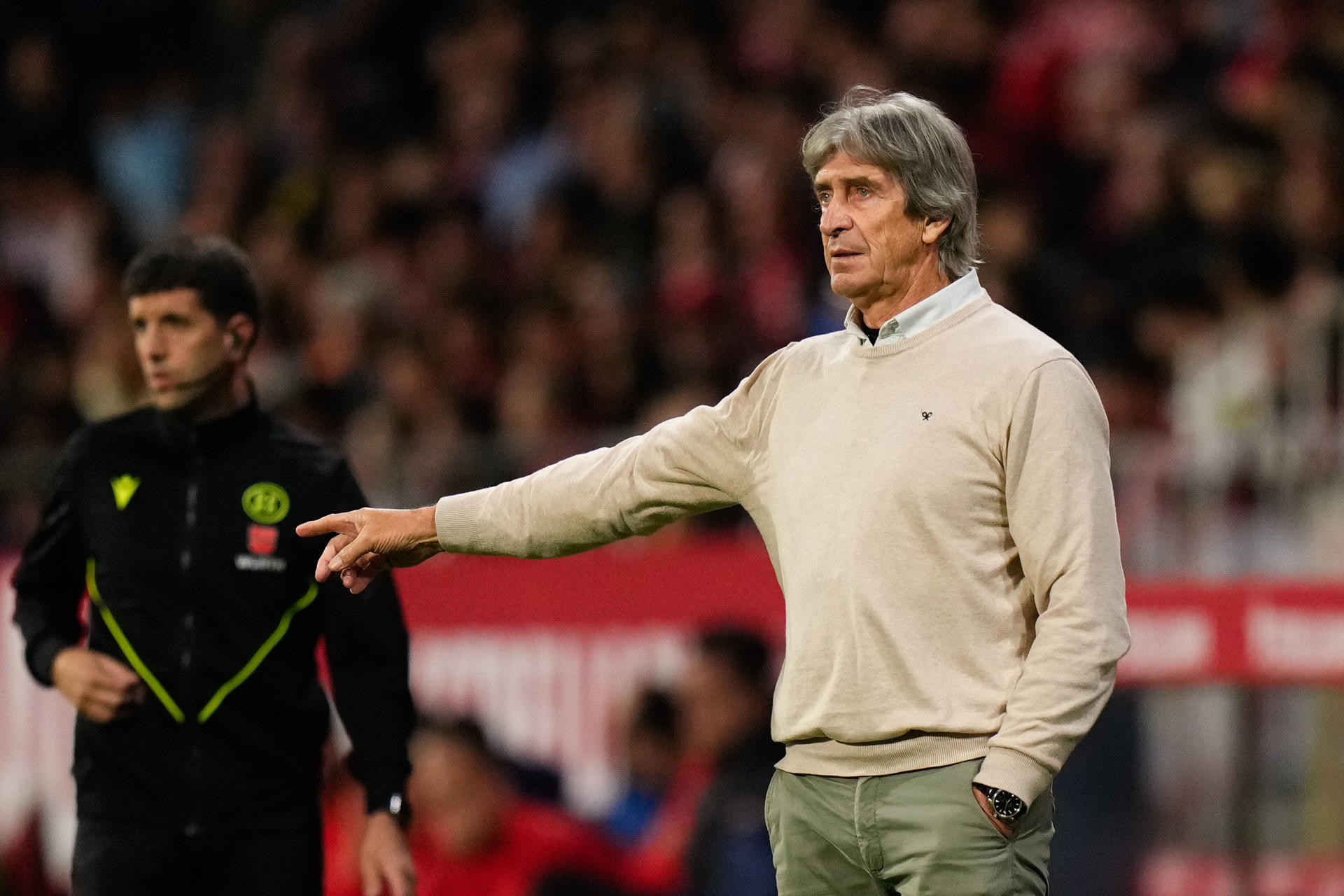 alt Pellegrini supera a los grandes del banquillo bético con 117 victorias