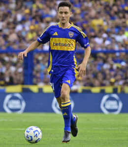 El centrocampista español de Boca Juniors, Ander Herrera, vuelve a sufrir una lesión muscular que esta vez le alejará de la cancha durante unas dos semanas. EFE/ Matías Martín Campaya