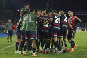 alt Cerro Porteño quiere cortar la marcha perfecta de Palmeiras, líder solitario del grupo G