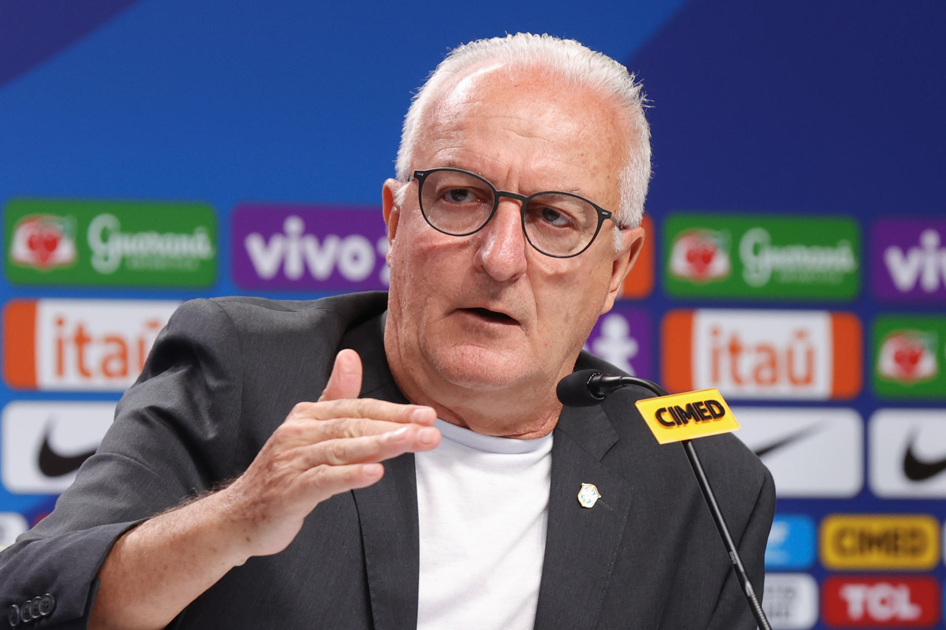 Fotografía de archivo del 6 de marzo de 2025 del exseleccionador de Brasil Dorival Júnior durante una rueda de prensa en Río de Janeiro (Brasil). EFE/Andre Coelho ARCHIVO