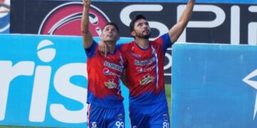 alt Xelajú, de la mano del mexicano Villa y el panameño Calderón quiere el Bicampeonato
