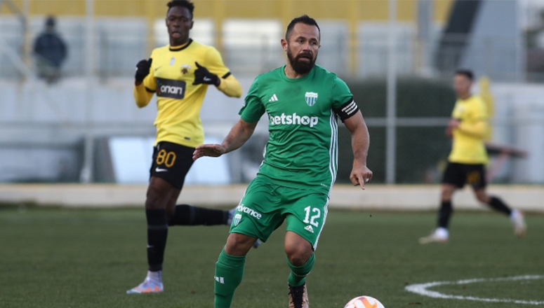 alt Alfredo Mejía, el hondureño que esta a un paso de ascenso en Grecia