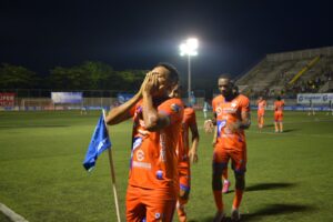 alt Colombianos y argentinos, los primeros eliminados en el fútbol hondureño