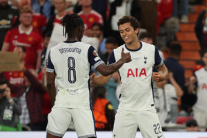 alt El uruguayo Bentancur presente en la goleada del Tottenham