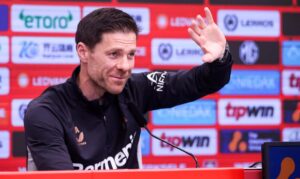 alt Xabi Alonso se despide del Bayer Leverkusen después de haber hecho historia