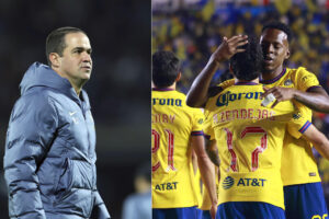 Combo de dos fotografías que muestra al entrenador del América, André Jardine, y a jugadores de América celebrando un gol. América, dirigido por el entrenador brasileño André Jardine, visitará este domingo a Toluca con el propósito de sumar a sus vitrinas el decimoséptimo título de liga en México y completar un impresionante logro de cuatro campeonatos seguidos. EFE/ Sáshenka Gutiérrez