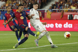 ALT El clásico puede decidir LaLiga
